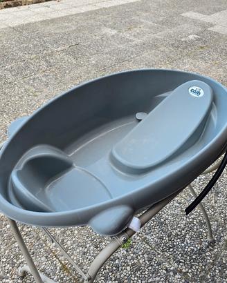 Vaschetta bagnetto CAM con piedistallo