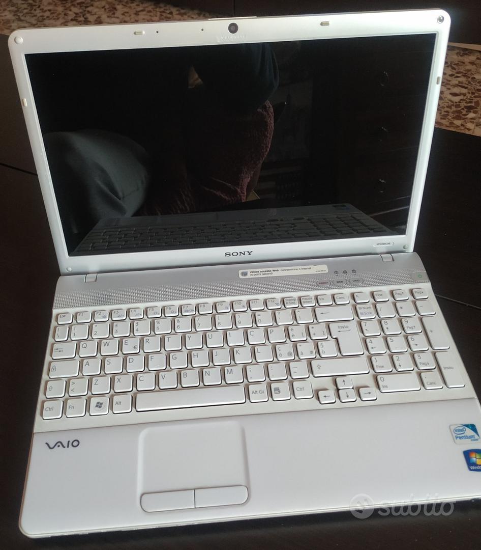 Plasturgie de base dessus Sony vaio PCG-71213M
