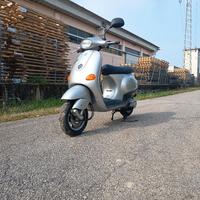 vespa 50 et4