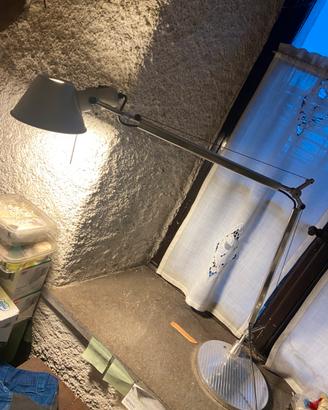 Lampada artemide tolomeo