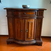 Mobiletto in legno