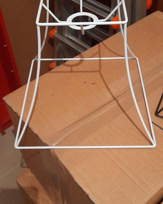 4 Lampadari ferro con lampadine