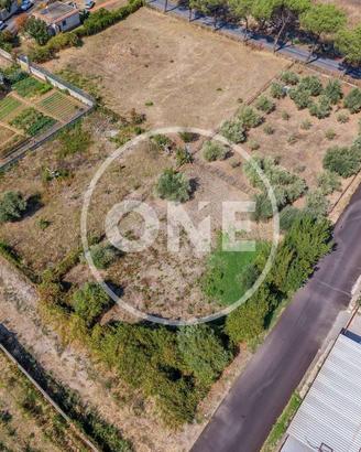 Terreno di 970 m² a Roma