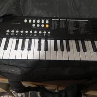 pianola per scuola media