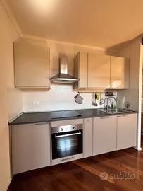 Cucina ikea crema e grigio