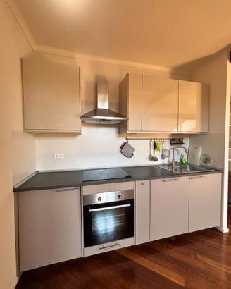 Cucina ikea crema e grigio