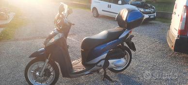 Honda sh 300