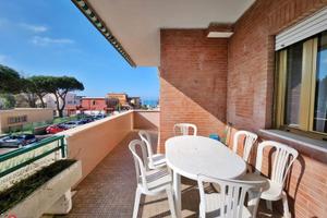 Anzio Colonia con terrazzo