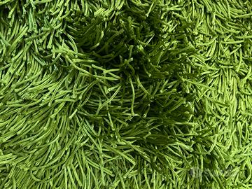 Tappeto verde di fili