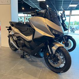 Honda Forza 750 abs