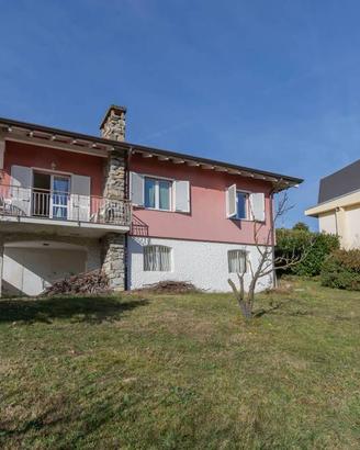 Villa di 112 m² con 3 locali a Nebbiuno