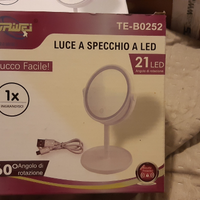 Trucco facile Luce a specchio a led
