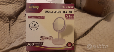 Trucco facile Luce a specchio a led