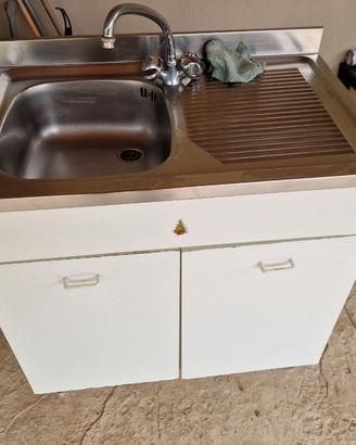 Lavandino con mobile