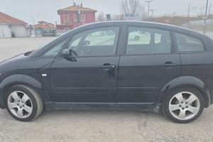 audi a 2  1.4tdi adatta a neopatentati 