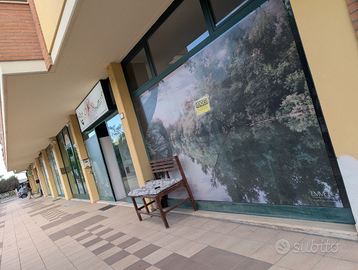 Vendita ampio locale commerciale