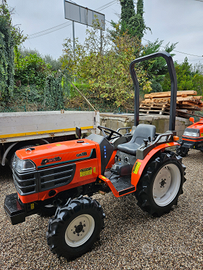 Trattore Kubota GB-18