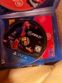 Fifa 2021 ps4  praticamente nuovo.