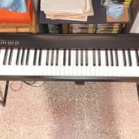 Piano Roland FP30