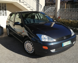 Ford Focus 1.6 benzina