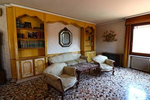 4 LOCALI A VENEZIA