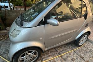 Smart 700cc benzina 2004
