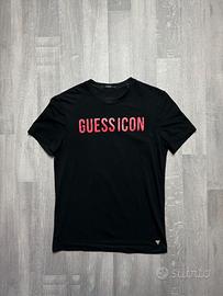 T-Shirt Guess Icon Nera Muscle Fit  Taglia L