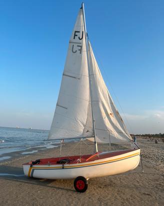 Barca a vela deriva Flying Junior