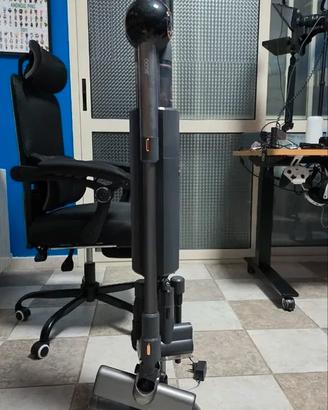 Scopa elettrica Jigoo V700