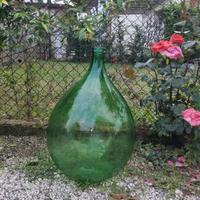 damigiana 54 lt a 30€ trattabile 