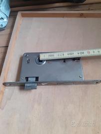 Serature ad infilare