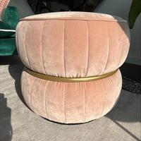 Pouf in velluto rosa