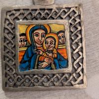 Ciondolo etiope in metallo con icona sacra