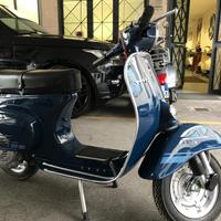 Vespa Primavera ET3 perfetta targata Milano