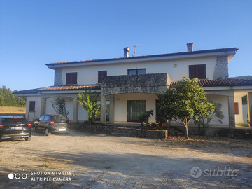 Villa indipendente Bifamiliare