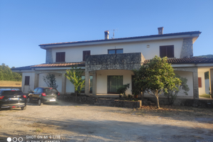 Villa indipendente Bifamiliare