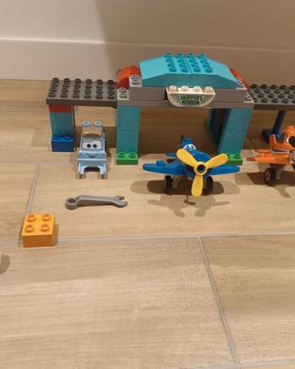 Lego duplo la scuola di volo di Skippers, 10511