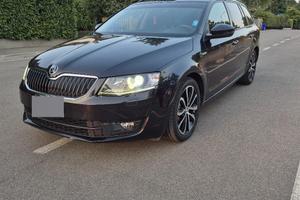 Skoda Octavia 1.6tdi 110cv Design Edition