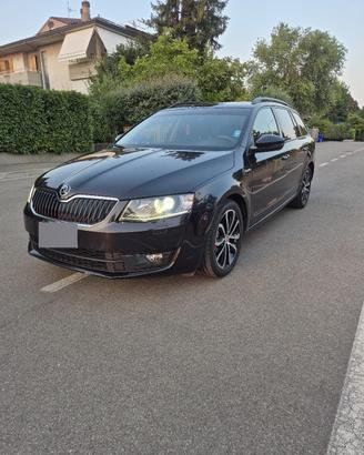 Skoda Octavia 1.6tdi 110cv Design Edition