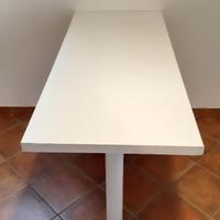 Tavolo a penisola-bancone per cucina-zona pranzo