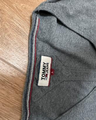 T-shirt Tommy Hilfiger collo a V