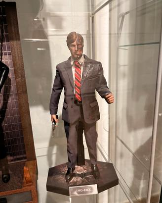 Two face hot toys