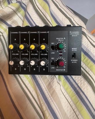 Mini mixer 4 canali