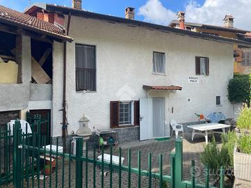 CASA SEMINDIPENDENTE A VEGLIO