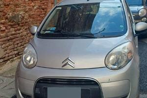 C1 metallizzata, c automatico 5p 2011 25.400 km