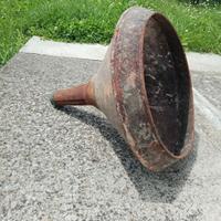 imbuto in latta vintage 