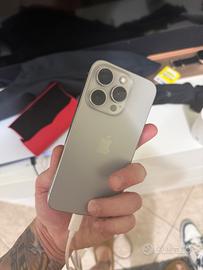 Iphone 15pro 256gb Color titanio