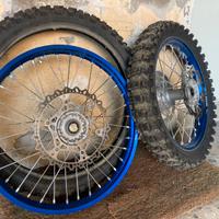Cerchi completi per yzf 250 2019
