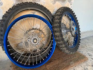 Cerchi completi per yzf 250 2019
