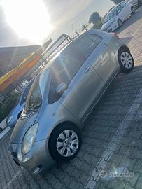 TOYOTA Yaris - 2006